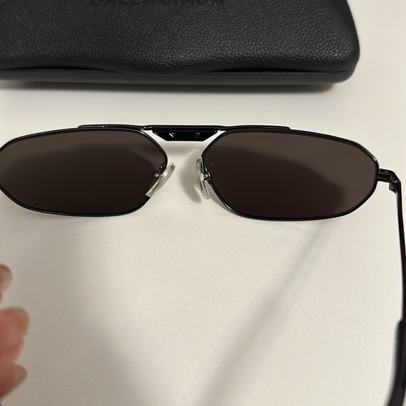 Balenciaga oval sunglasses - Picture 4 of 5